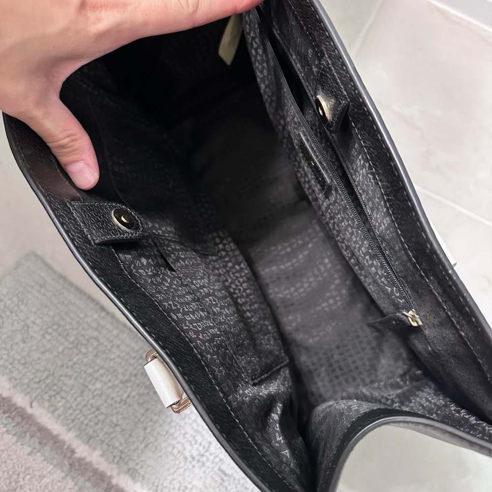 Kate Spade purse - Picture 2 of 7